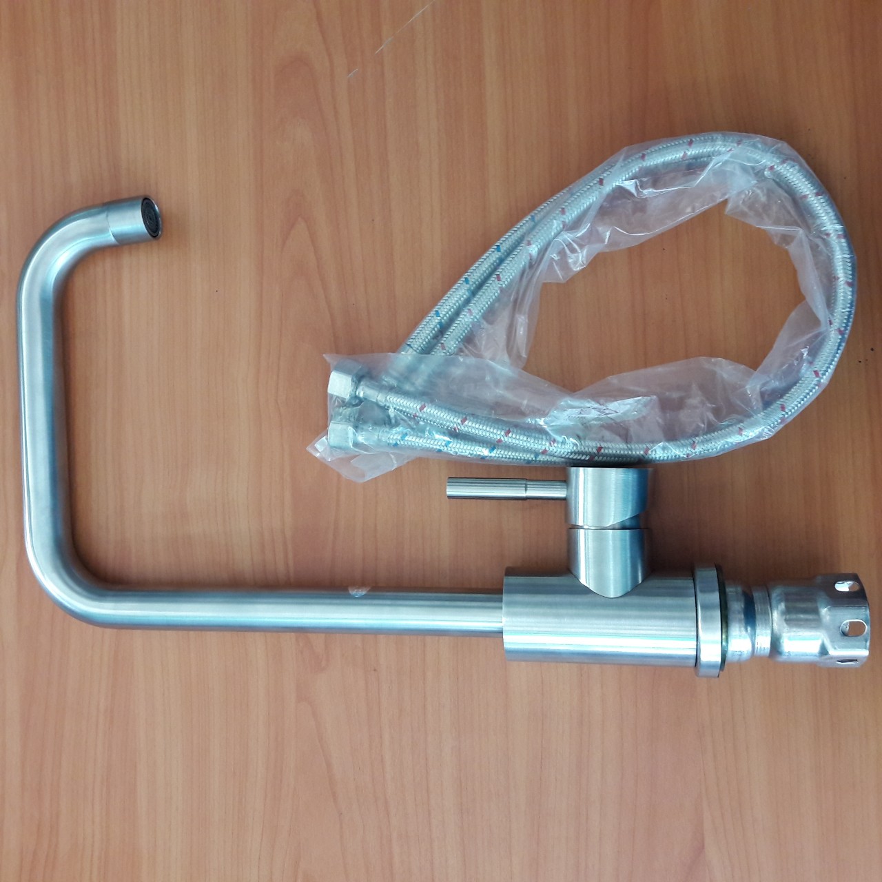 Vòi chén nóng lạnh Vanni VN-303
