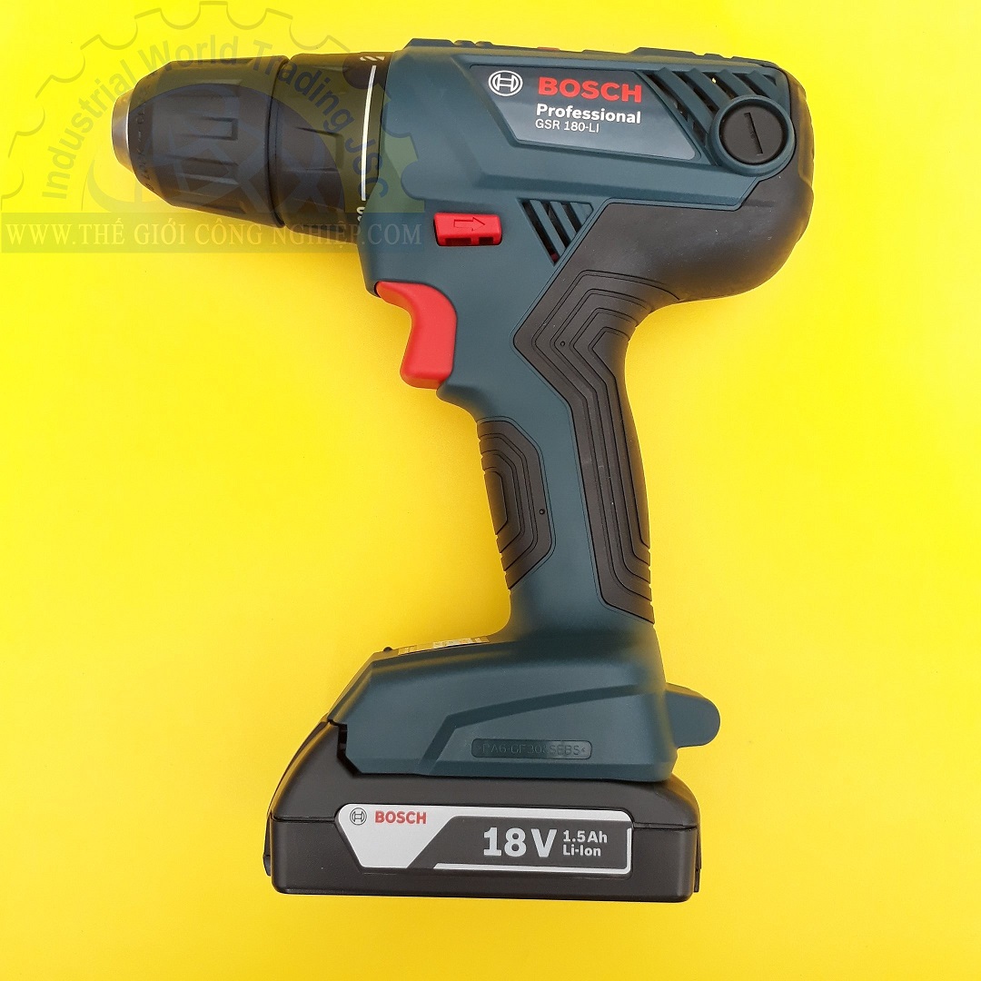 Máy khoan vặn vít dùng pin Bosch GSR 180-LI, đường kính khoan gỗ 35mm và khoan thép 10mm, đi kèm 2 pin 1.5ah, 1 sạc , valy nhựa