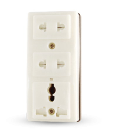Ổ cắm điện 3 cửa Sopoka T32N, công suất 2200w điện áp 220v 5a, có nắp che