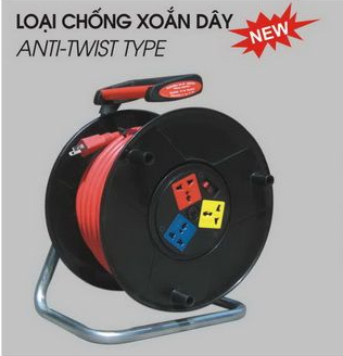 Ổ cắm kéo dài chống xoắn dây kiểu rulo LiOA QTX3025, 3 ổ cắm đa năng, chiều dài 30m, công suất 5000W, có 1 công tắc & có bảo vệ quá tải bằng CB.