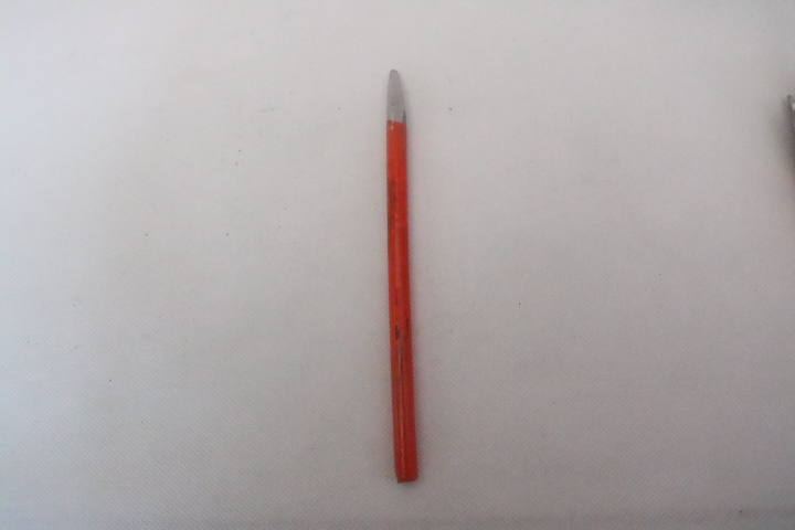 Đục đầu nhọn màu cam 20cm