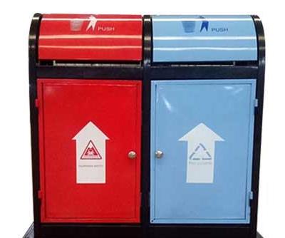 Thùng rác ngoài trời 2 ngăn 2 màu, thép phun sơn tĩnh điện, kích thước 890*480*890 mm