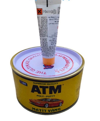 Bột Trét Sắt Gỗ Bả Matit Vàng Atm 1kg 2 thành phần và típ keo làm đông cứng.