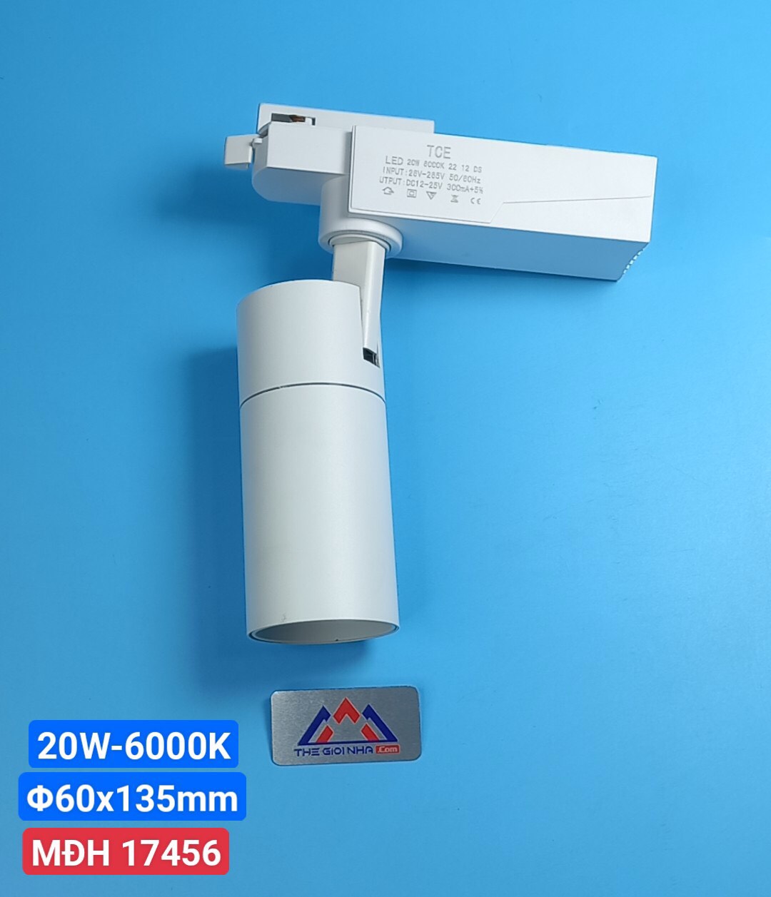 Đèn led chiếu điểm gắn thanh ray thân trắng 20W TCE CD 004, Ánh Sáng Trắng, kích thước Ø60x135mm