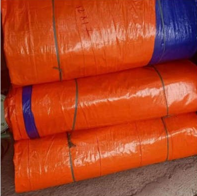 Tấm bạt 2 lớp màu cam - xanh khổ 2m*50m, không có khoen
