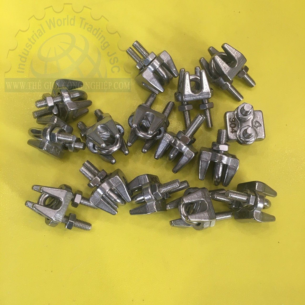 Ốc siết cáp inox 304 6mm