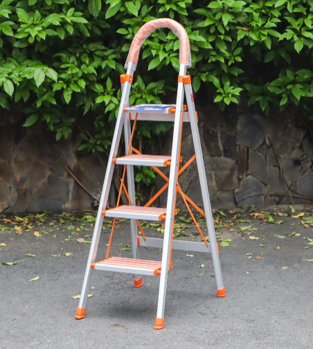 Thang ghế nhôm 4 bậc Nikawa NKA–04