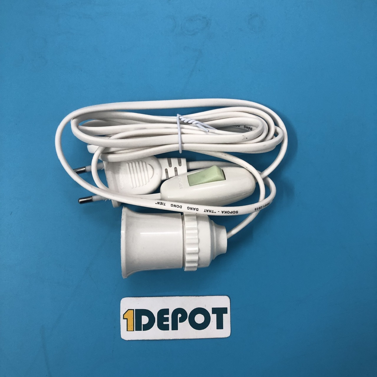 Bộ dây đuôi đèn liền công tắc Sopoka ĐS6, dây dài 2.5m