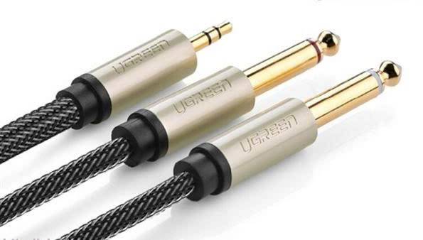 Cáp Audio Ugreen 10615, 3,5mm to 2 đầu 6,5mm, dài 2m, mạ vàng