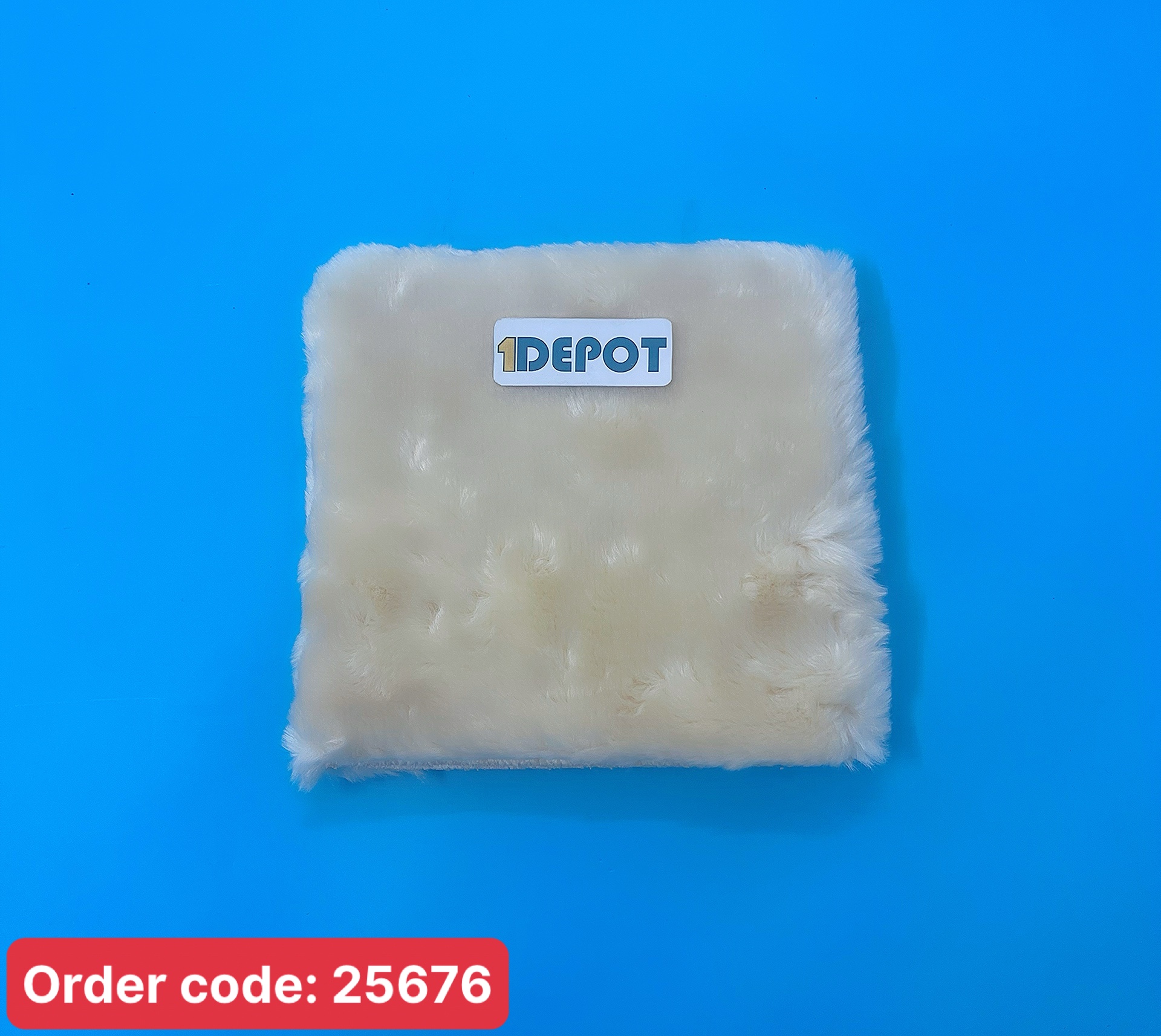 Miếng rửa xe ô tô, xe máy lông cừu kích thước 20x20cm