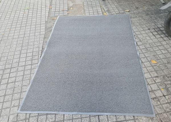 Thảm Suriem xám 50x80cm